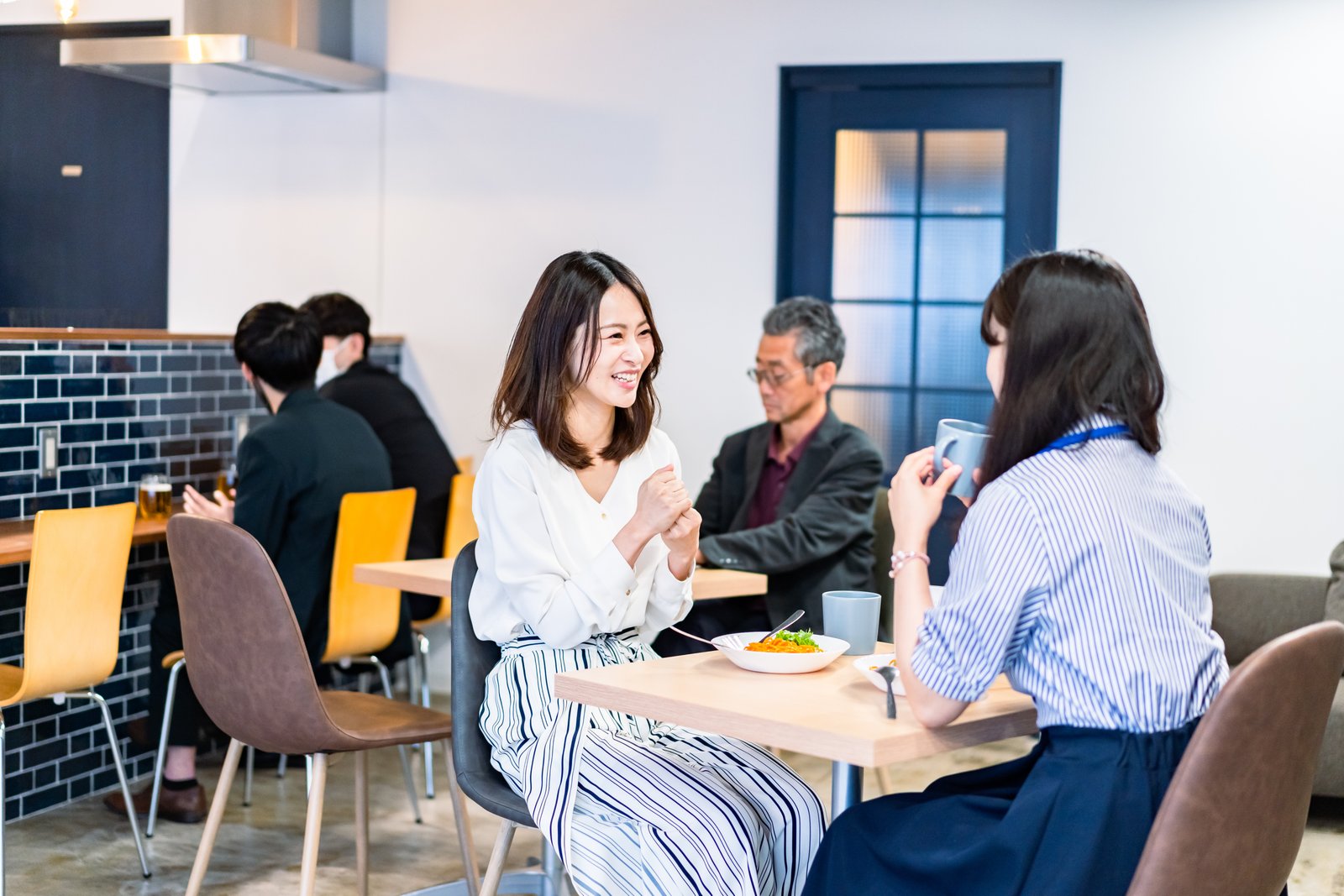 Por que os coreanos bebem tanto café? A fascinante cultura dos cafés na Coreia do Sul